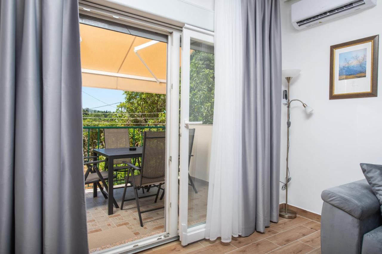Apartment Kiki Kaštel Štafilić Esterno foto